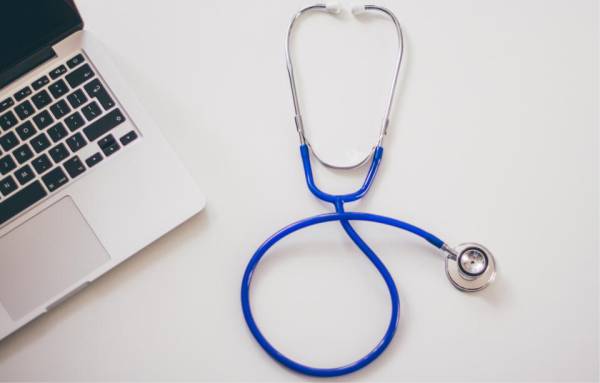 Computador e ferramenta médica, planos de saúde em Sorocaba